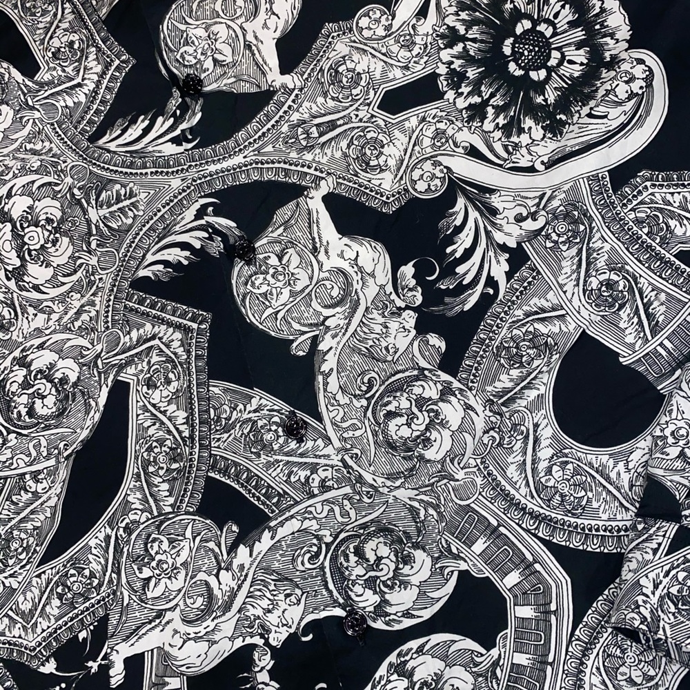 SOLD Authentic mens Versace shirt - Picture 5 of 6